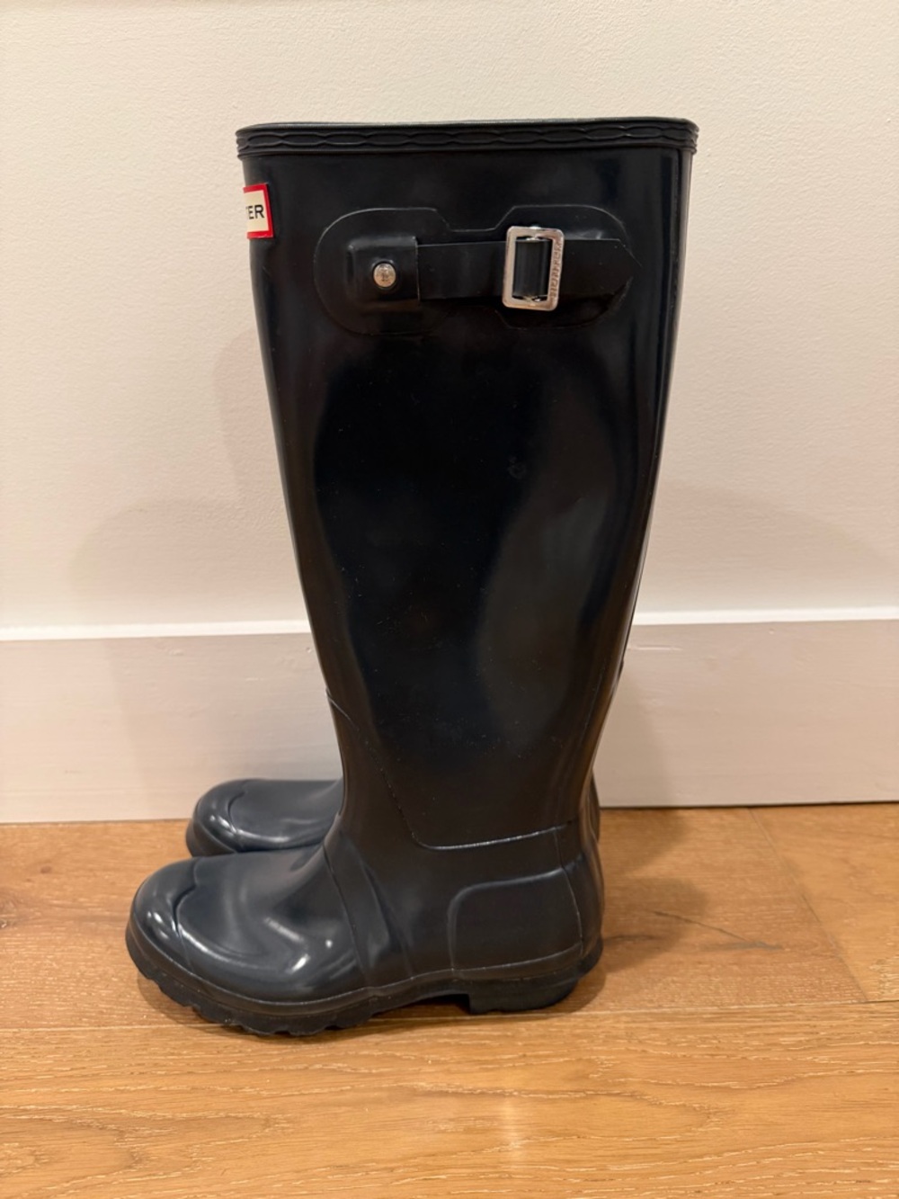 Hunter Gray High Gloss Tall Rain Boots - size 6 - Picture 5 of 9